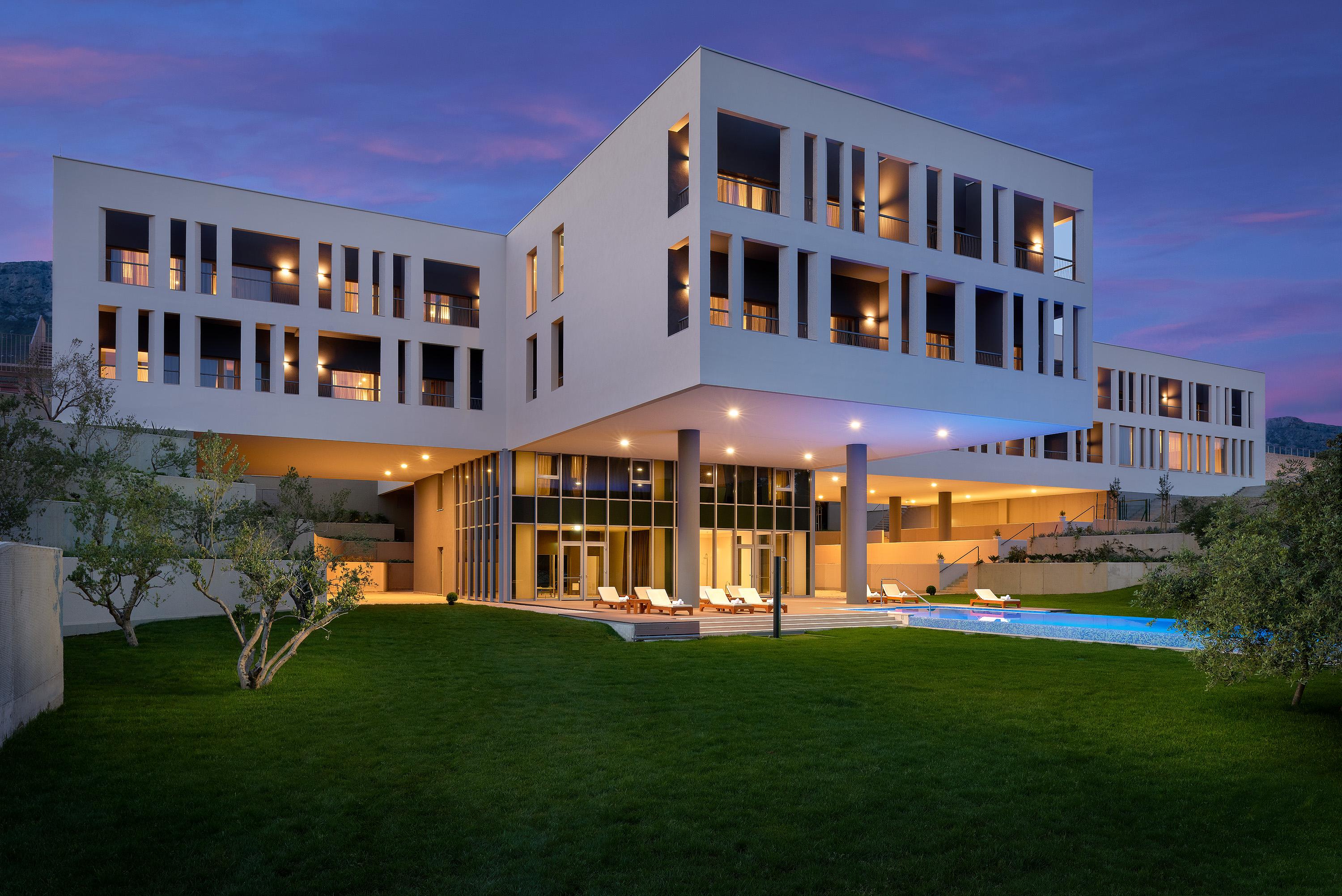 Hotel Salona Palace Εξωτερικό φωτογραφία