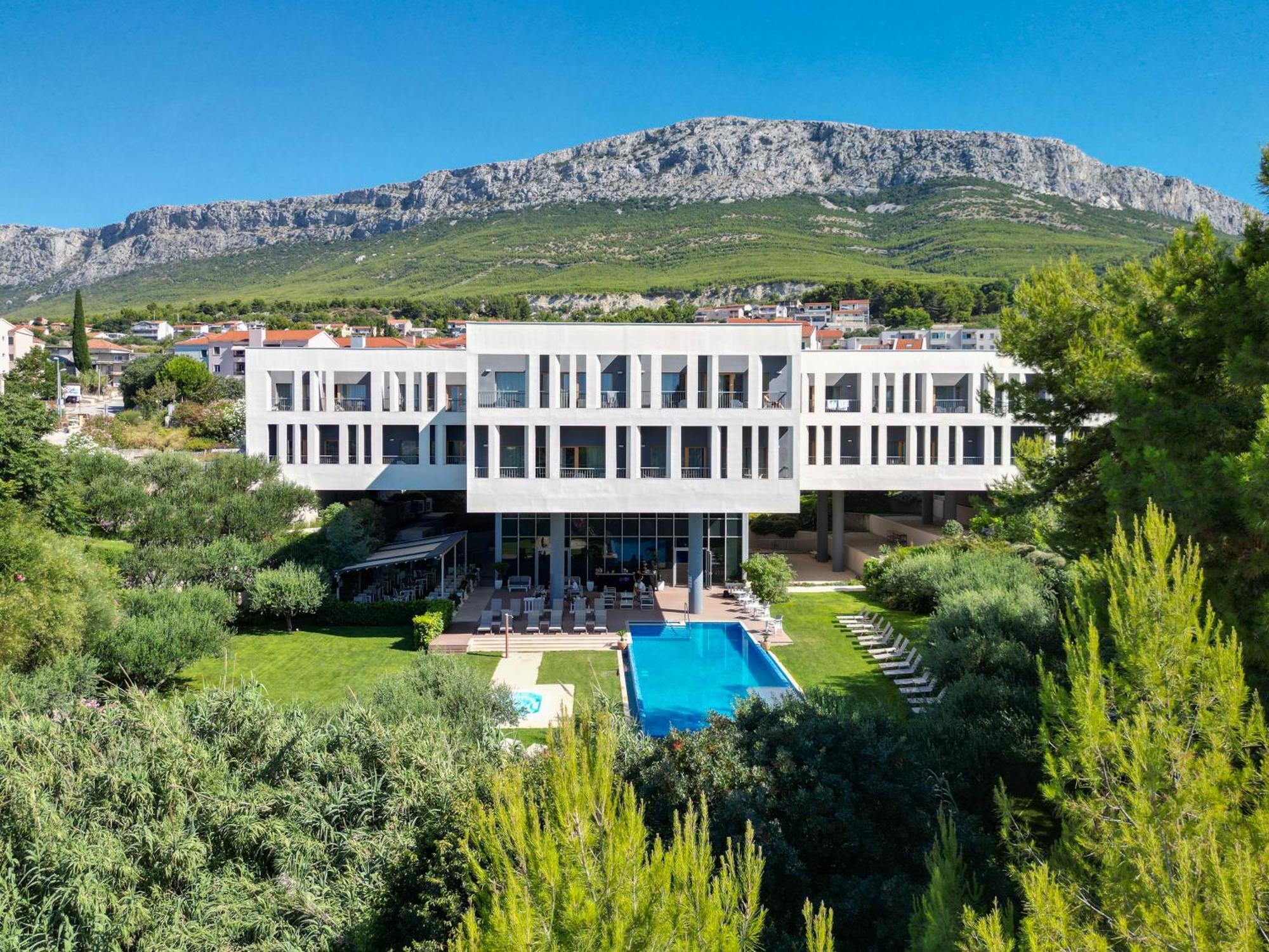 Hotel Salona Palace Εξωτερικό φωτογραφία