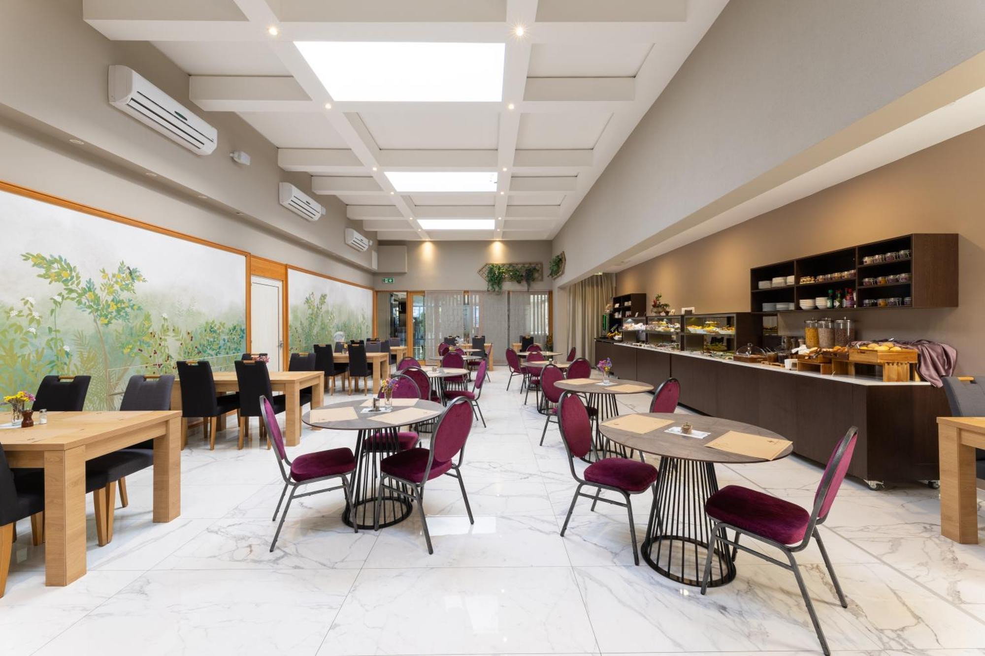 Hotel Salona Palace Εξωτερικό φωτογραφία